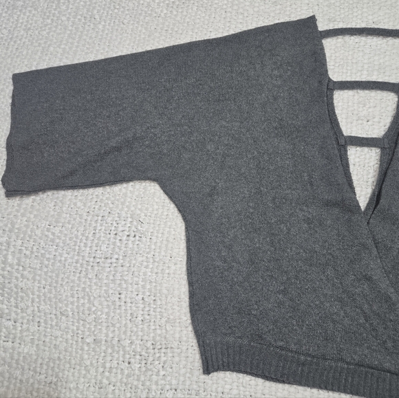 Deep V-Neck Wrap Sweater Dolman Sleeves Gray With Olive Green Hue Size Medium - Picture 8 of 12